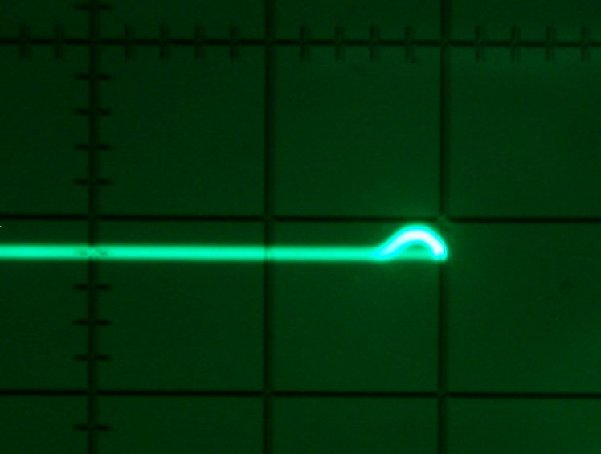 Comp-tester 05.JPG (29.05 KiB) 57203 keer bekeken Rode LED, XY beeld, uitvergroting