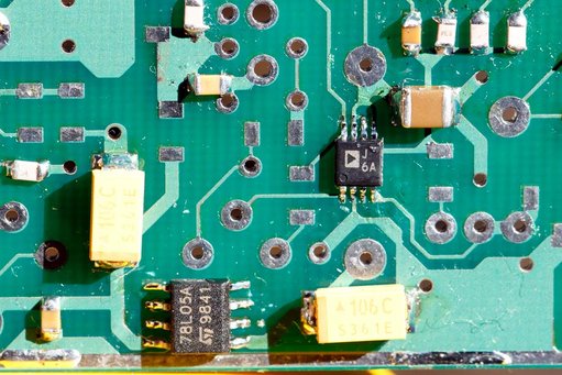 Positionering-AD8310-en-LM78L05SM.jpg (116.64 KiB) 120478 keer bekeken Positionering AD8310 en LM78L05SM